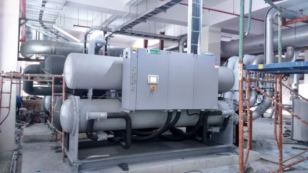 CHILLER UNIT - Máy làm lạnh nước